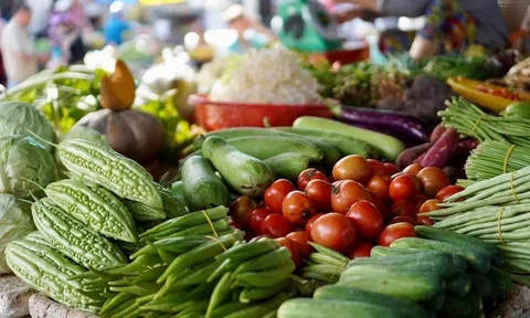 Giá thực phẩm hôm nay 23/1: Giá rau củ, thực phẩm biến động trái chiều