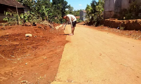 Đắk Lắk: Ngổn ngang 12 tuyến đường giao thông du lịch buôn Kna A