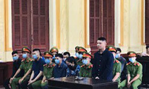 Giả danh công an lừa hàng chục tỉ đồng, nhóm người Trung Quốc hầu tòa