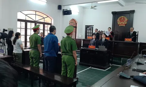 Vừa tuyên án tài xế xe Mercedes gây tai nạn cho nữ tiếp viên hàng không