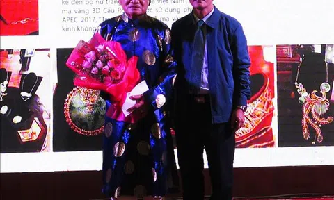 Tôn vinh 'Nghệ nhân Nhân dân', 'Nghệ nhân Ưu tú' Thừa Thiên - Huế