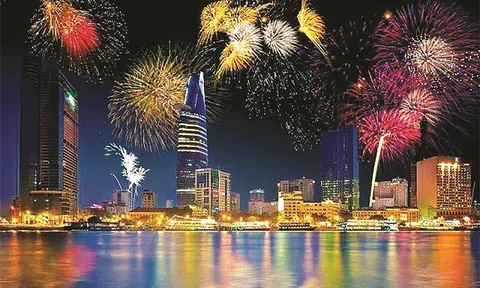 Hồ Chí Minh: Bắn pháo hoa tại 4 địa điểm vào Tết dương lịch 2021