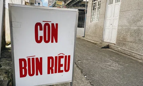 Quán bún riêu 30 tuổi ở Đà Lạt