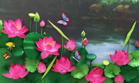 Lạ lùng: Bắt đất sét "nở" hoa sen, bán giá hàng triệu đồng mỗi sản phẩm