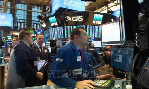 Chứng khoán Phố Wall nhiều biến động
