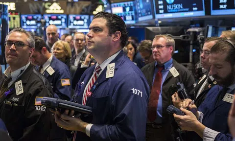 Trung Quốc yếu thế trước Mỹ trong quan hệ tài chính