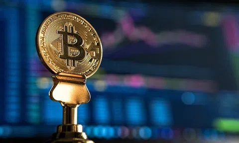 Bitcoin lập kỷ lục mới, lần đầu tiên vượt ngưỡng 49.000 USD