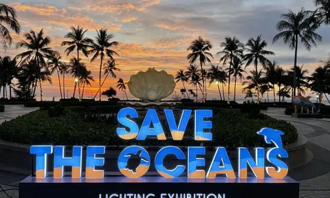 Đảo ngọc Phú Quốc đón Giáng sinh với triển lãm ánh sáng “Save the Oceans”