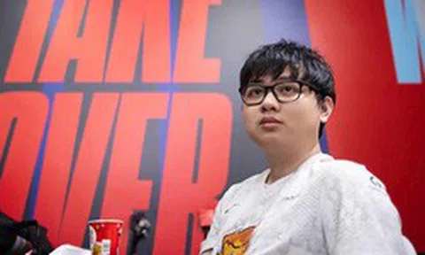 SofM: "Các tuyển thủ eSports Việt Nam chưa chuyên nghiệp, quá dễ dãi và không khắt khe với bản thân!"