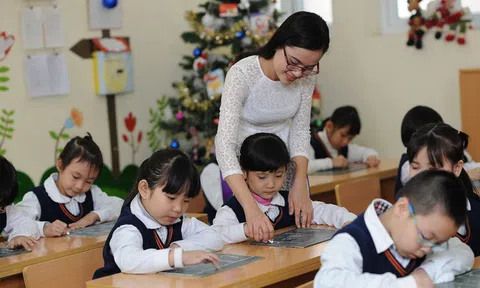 Chính thức bỏ phụ cấp thâm niên giáo viên từ 2022