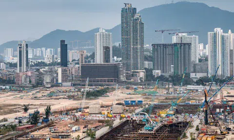 Nuôi tham vọng kinh tế vượt Mỹ, Trung Quốc ôm núi nợ khổng lồ