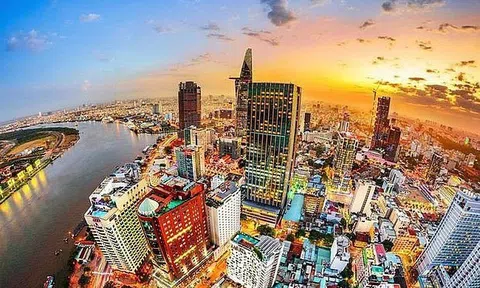 IMF dự đoán Việt Nam tăng trưởng GDP 6,5% trong năm 2021