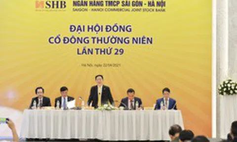 SHB muốn bán cổ phiếu cho cổ đông giá bằng một nửa trên sàn chứng khoán