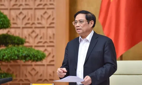 Thủ tướng: Việc điều trị rất quan trọng khi mở cửa trở lại nền kinh tế