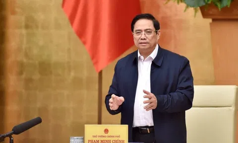 Xây dựng và hoàn thiện thể chế, phục vụ ba khâu đột phá chiến lược