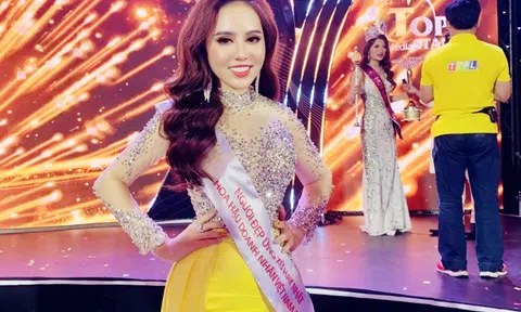 Á hậu Lê Thị Hồng Thắm rạng rỡ tại chung cuộc Hoa hậu Doanh nhân Việt Nam 2022