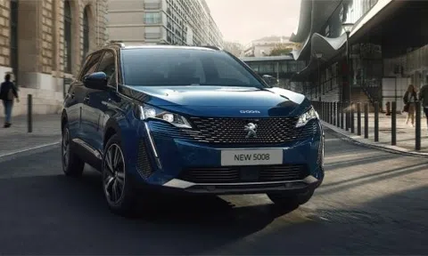 Điểm danh những mẫu xe ô tô "siêu hot" điều chỉnh tăng giá bán