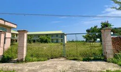 Trung tâm Dạy nghề kiểu mẫu, sau 10 năm đầu tư, đắp chiếu, chuyển giao lại... 'xin trả'