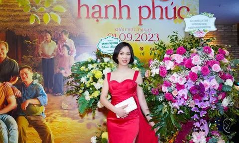 Á Hậu Lê Thị Khánh Vân Tham Dự Buổi Ra Mắt Phim “ Chạm Vào Hạnh Phúc”