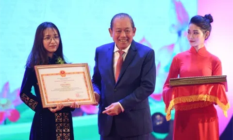 Tuyên dương 145 HS-SV, thanh niên DTTS xuất sắc, tiêu biểu 2020