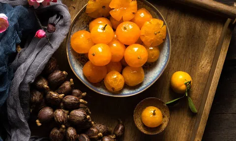 Cuốn sách thú vị về hoài niệm mứt Tết