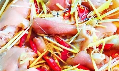 Móng giò ngâm chua ngọt- món ăn lạ miệng ngày Tết