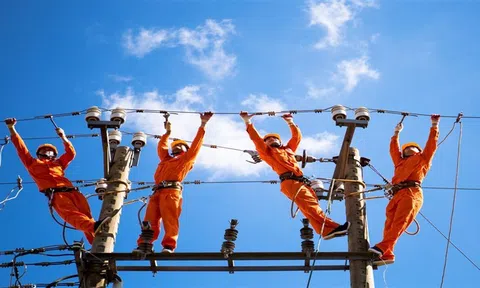 Cổ phiếu ngành điện có dấu hiệu khởi sắc