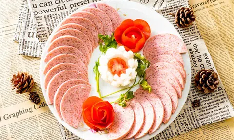 Cách làm món giò dăm bông thịt nguội đãi khách dịp Tết Tân Sửu