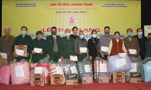 Đem Tết yêu thương đến với người nghèo, trẻ em vùng cao