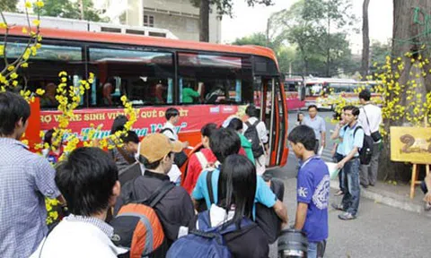 Hơn 4.000 vé xe giúp công nhân ở Bình Dương về quê ăn Tết