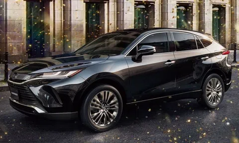 Toyota Harrier 2021 ra mắt tại Singapore, giá bán từ 120.900 USD