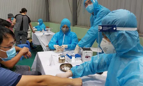 TPHCM: Giám sát chặt người trở lại làm việc