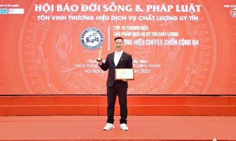 THƯƠNG HIỆU COFFEE CHỒN CỘNG 84 – VINH DỰ NHẬN GIẢI THƯỞNG CAO QUÝ ‘TOP 10 THƯƠNG HIỆU SẢN PHẨM DỊCH VỤ UY TÍN CHẤT LƯỢNG’