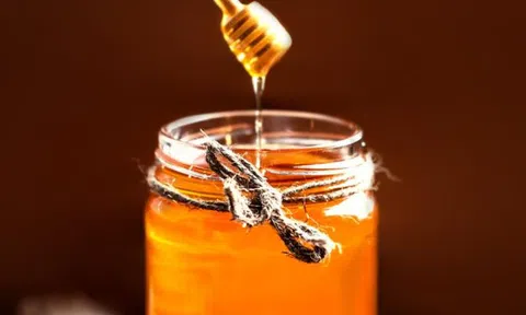 MẬT ONG - BÍ QUYẾT SỐNG KHỎE CỦA NGƯỜI HUNGARY