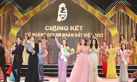 Dương Thị Yến Trinh đăng quang ngôi vị Á hoàng 3 tại cuộc thi Nữ hoàng Doanh nhân đất Việt 2022