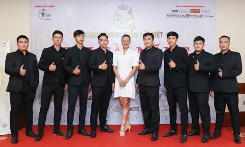 Siêu mẫu Lại Thanh Hương tạo nên những màn tỏa sáng của các thí sinh “Nữ hoàng Doanh nhân đất Việt 2022”