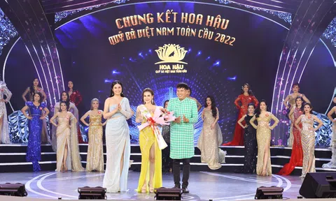 Doanh nhân Lê Thị Thúy Hằng tỏa sáng trong đêm chung kết Hoa hậu Quý bà Việt Nam Toàn cầu 2022