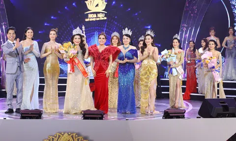 Doanh nhân Trần Thị Ái Loan đăng quang Hoa hậu Quý bà Việt Nam Toàn cầu 2022