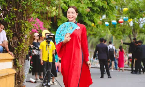 Lê Nhật Lâm  nổi bật trong ngày thi đầu tiên của cuộc thi Hoa hậu Doanh nhân Việt Nam 2022