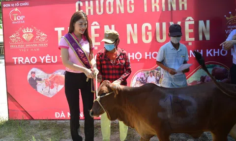Hoa hậu Mạc Thị Minh giản dị tham gia chương trình thiện nguyện tại Đà Nẵng