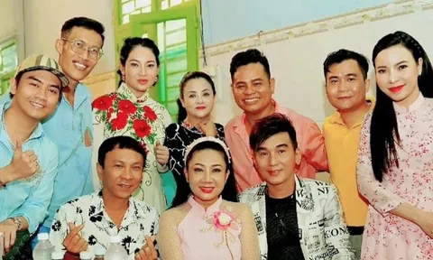 Á Hậu Phạm Hoàng Yến và dàn sao tham dự chương trình dâng lễ "Mẹ Đồng Quê" linh thiêng