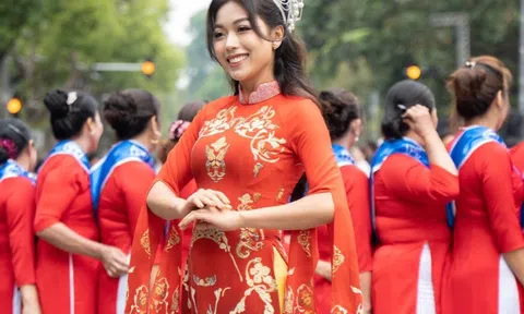 Hoa hậu Đỗ Thị Quỳnh diện áo dài khoe sắc tại sự kiện mới nhất