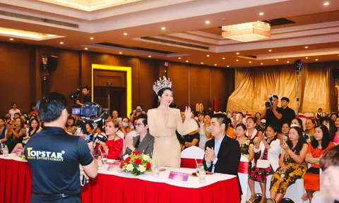Hoa hậu Khương Phương Anh xuất hiện lộng lẫy trên thảm đỏ bán kết Miss Asian 2023