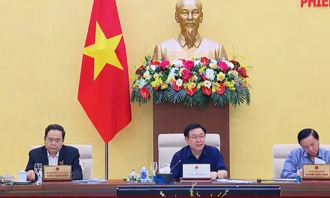 TIẾP TỤC PHIÊN HỌP  THỨ 26, ỦY BAN THƯỜNG VỤ QUỐC HỘI