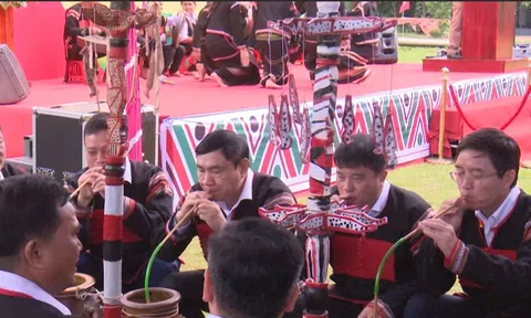 PHÁT HUY SỨC MẠNH ĐẠI ĐOÀN KẾT TOÀN DÂN TỘC