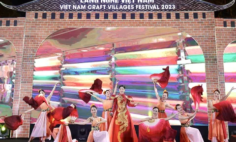 NSƯT Hương Giang ra mắt MV “Hà Nội Linh Thiêng Hào Hoa”