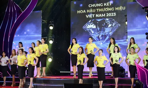 Thí sinh Hoa hậu Thương hiệu Việt Nam 2023 tất bật tổng duyệt trước thềm chung kết