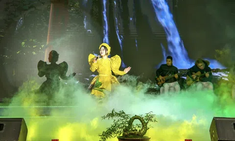 NSƯT Hương Giang để lại những ấn tượng đặc biệt qua Chương trình Nghệ thuật "Sắc Xuân Đất Việt 2024"