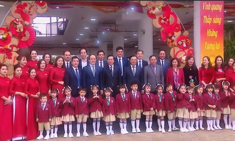 CHỦ TỊCH NƯỚC DÂNG HƯƠNG  TƯỞNG NIỆM ĐỨC VUA AN DƯƠNG VƯƠNG