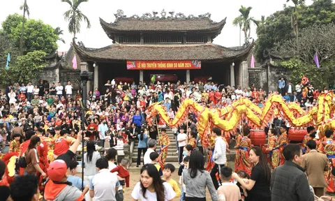 Độc đáo lễ hội làng So diễn ra tại ngôi đình đẹp nhất Xứ Đoài